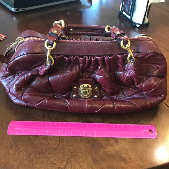 Marc Jacobs Handbags - Marc Jacobs burgundy handbag Marc Jacobs Handbags - Marc Jacobs burgundy handbag